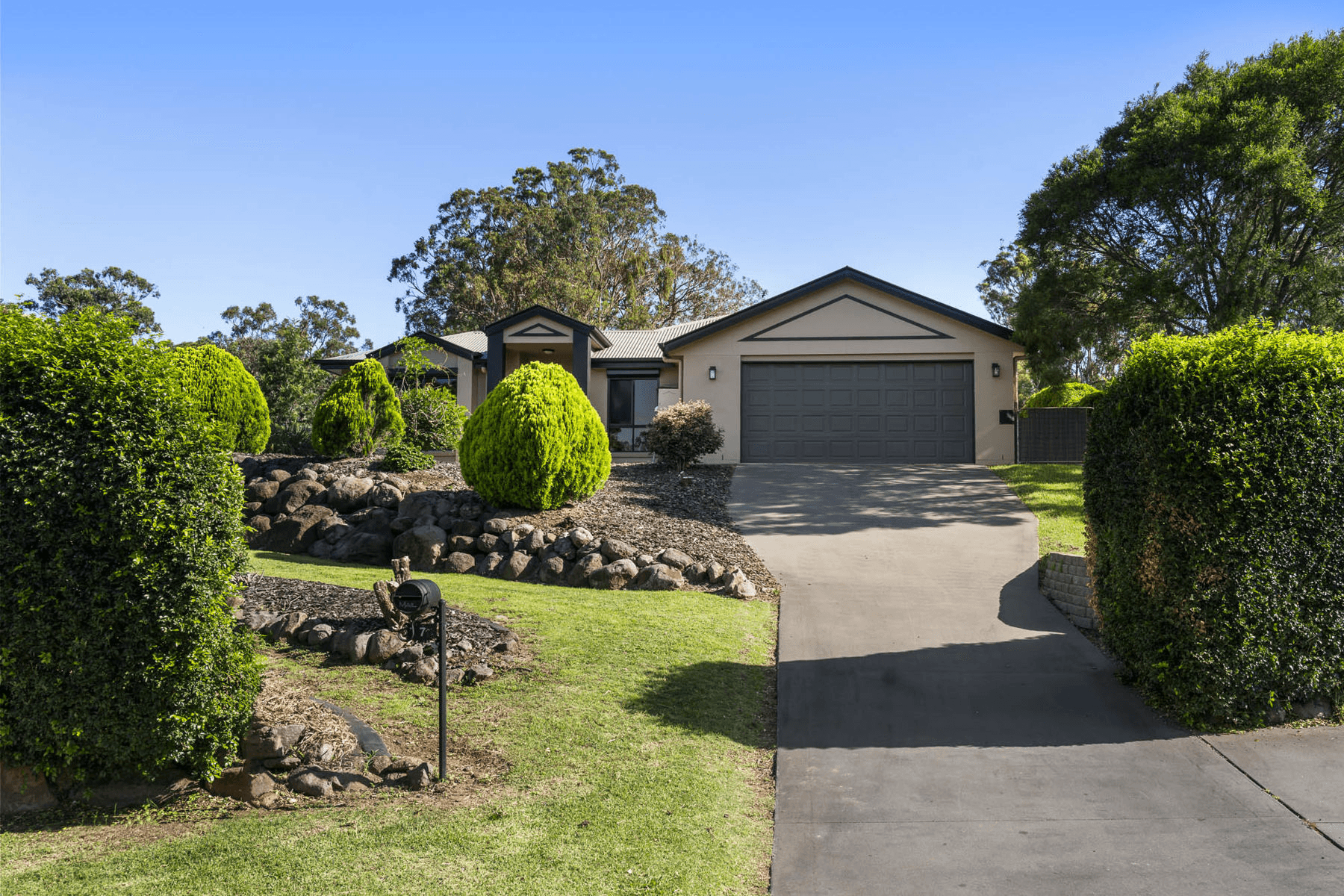 7 Jackson Close, HIGHFIELDS, QLD 4352