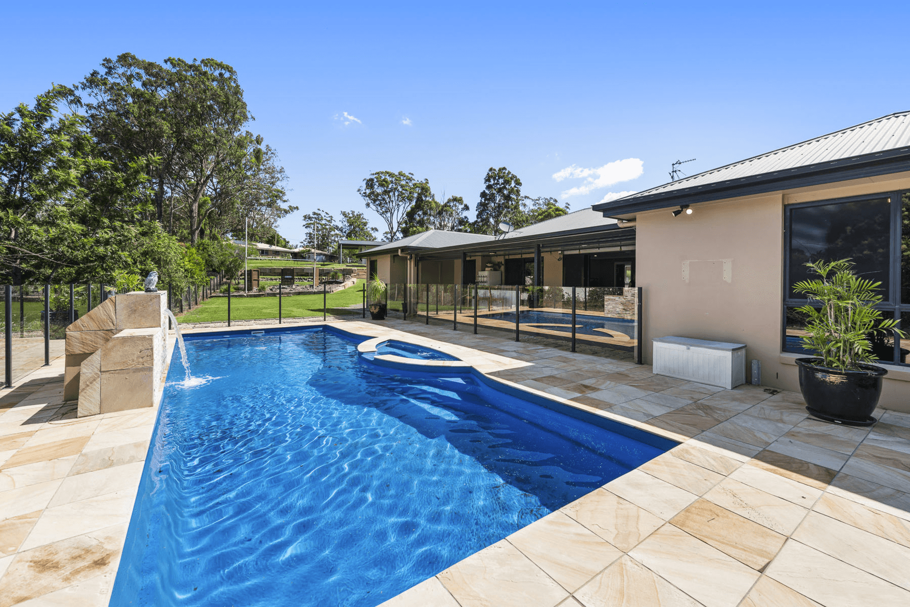 7 Jackson Close, HIGHFIELDS, QLD 4352