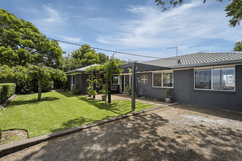 27 Paradise Drive, TAMBORINE MOUNTAIN, QLD 4272