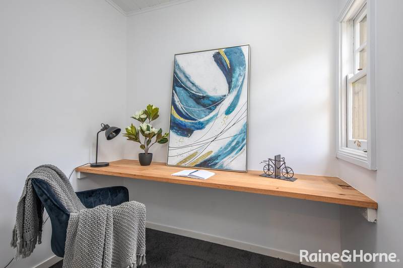 2B Royston Road, WOODEND, VIC 3442