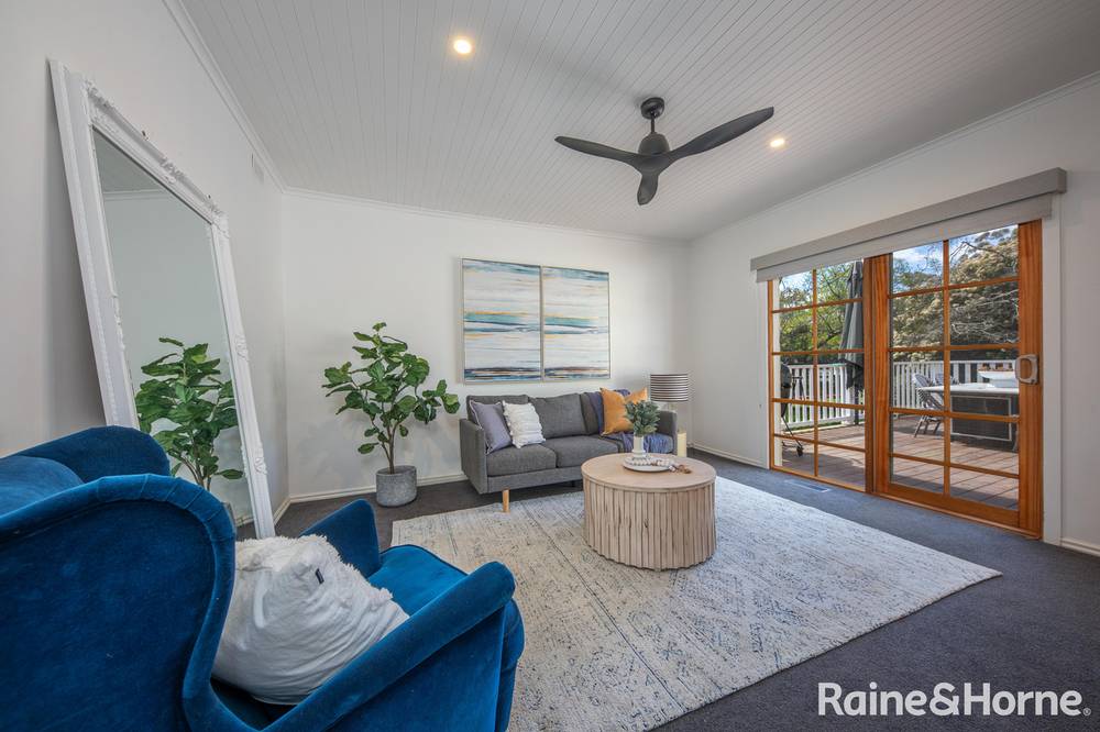 2B Royston Road, WOODEND, VIC 3442