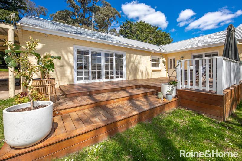 2B Royston Road, WOODEND, VIC 3442