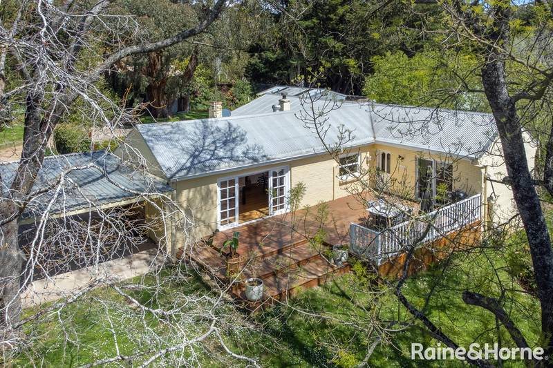 2B Royston Road, WOODEND, VIC 3442