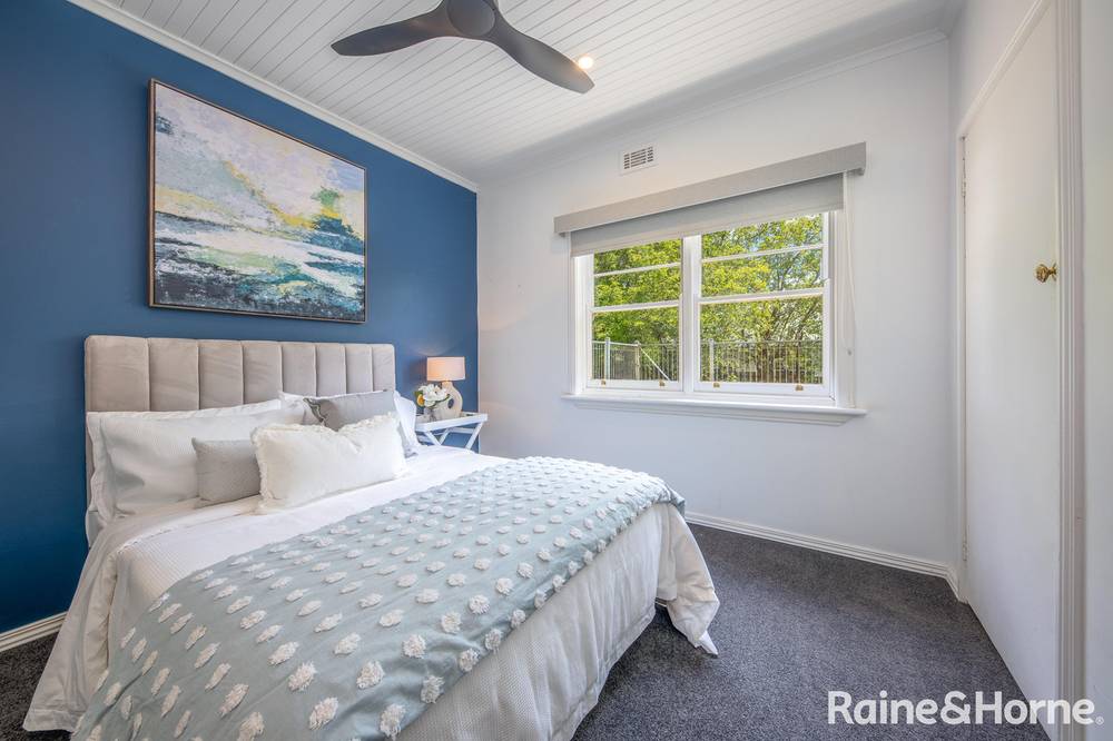 2B Royston Road, WOODEND, VIC 3442