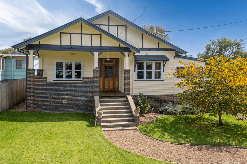 194 Marsh Street, Armidale, NSW 2350