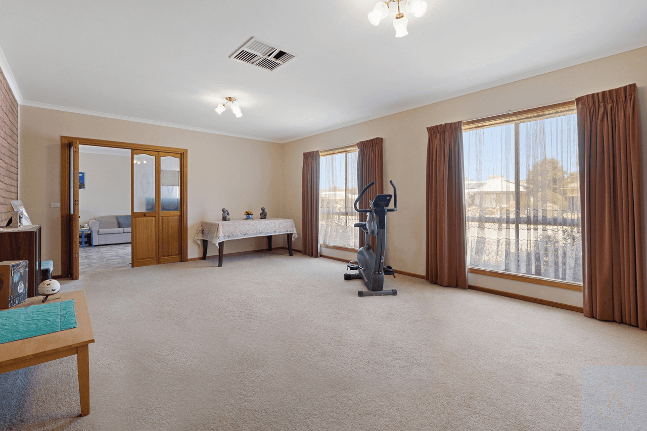 2 Ingo Renner Drive, Tocumwal, NSW 2714