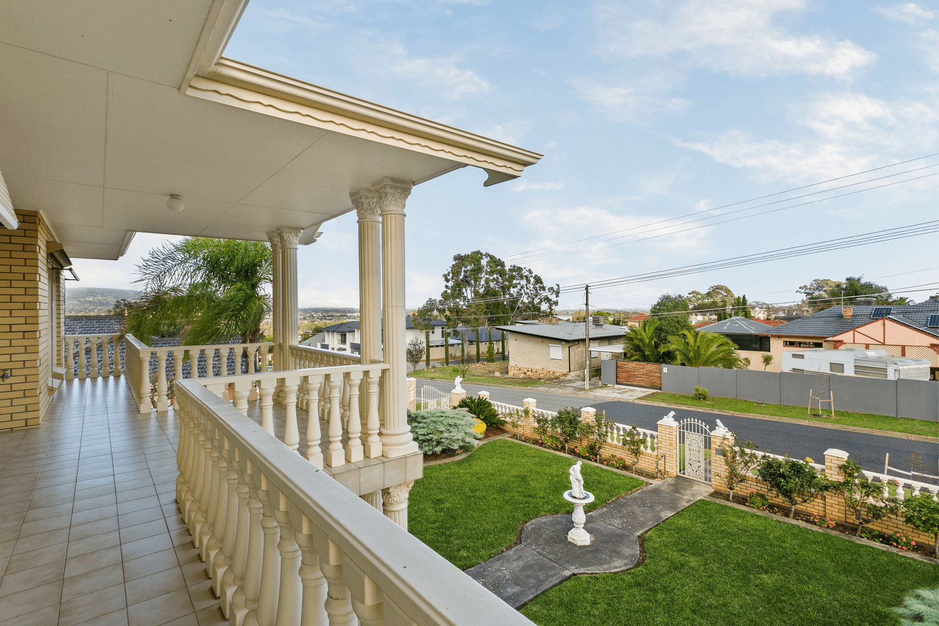 10 Raphael Avenue, Dernancourt, SA 5075