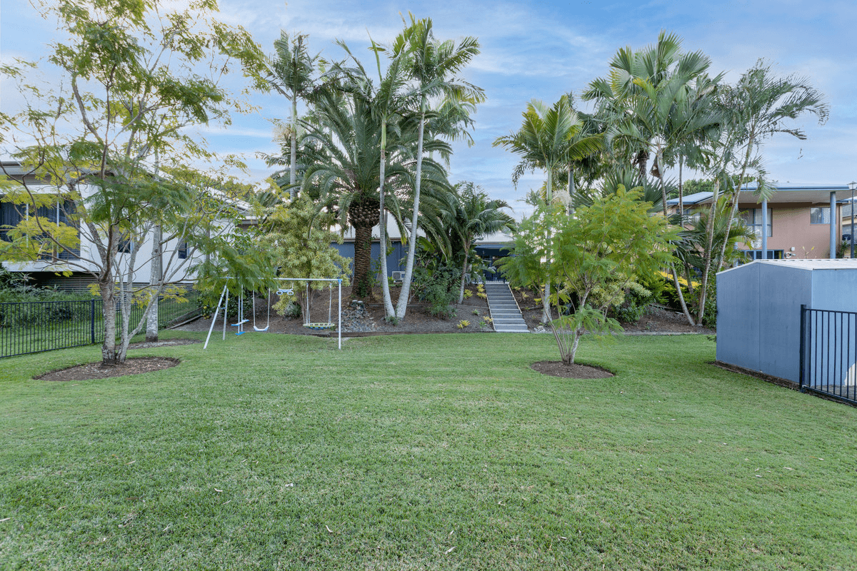 27 River Cove Place, HELENSVALE, QLD 4212