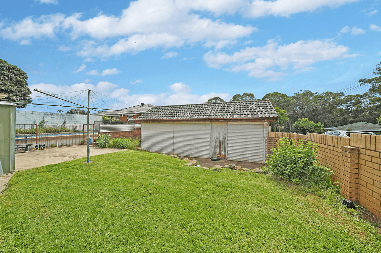 8 Albury Ave, CAMPBELLTOWN, NSW 2560