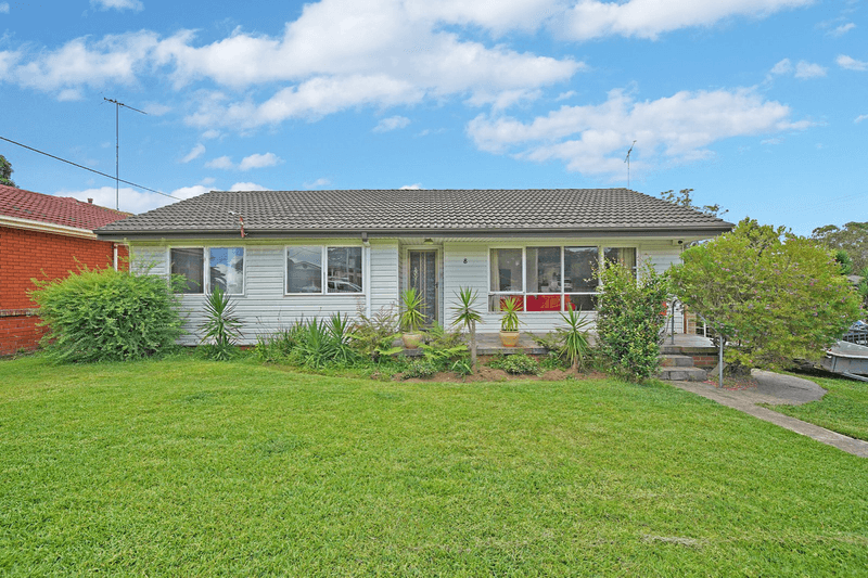 8 Albury Ave, CAMPBELLTOWN, NSW 2560