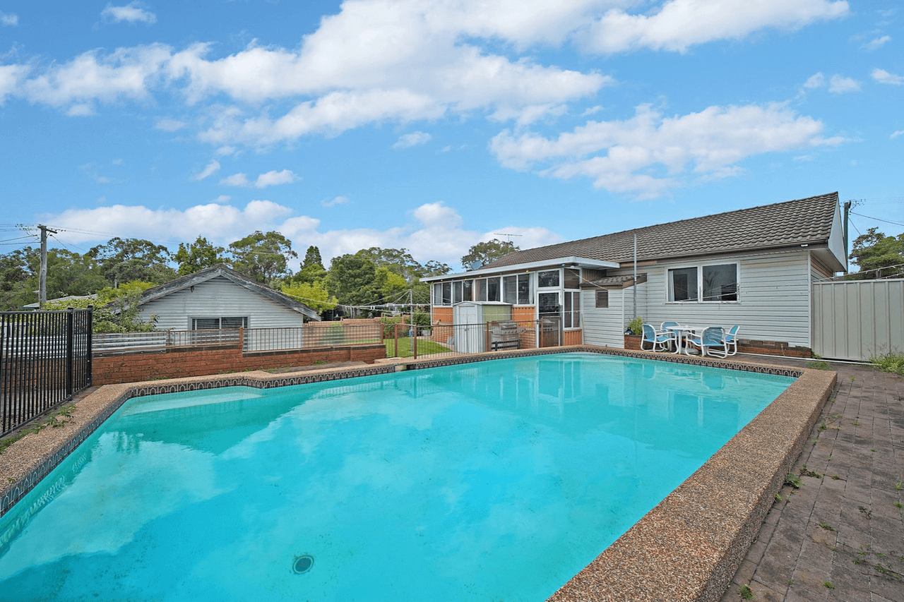 8 Albury Ave, CAMPBELLTOWN, NSW 2560