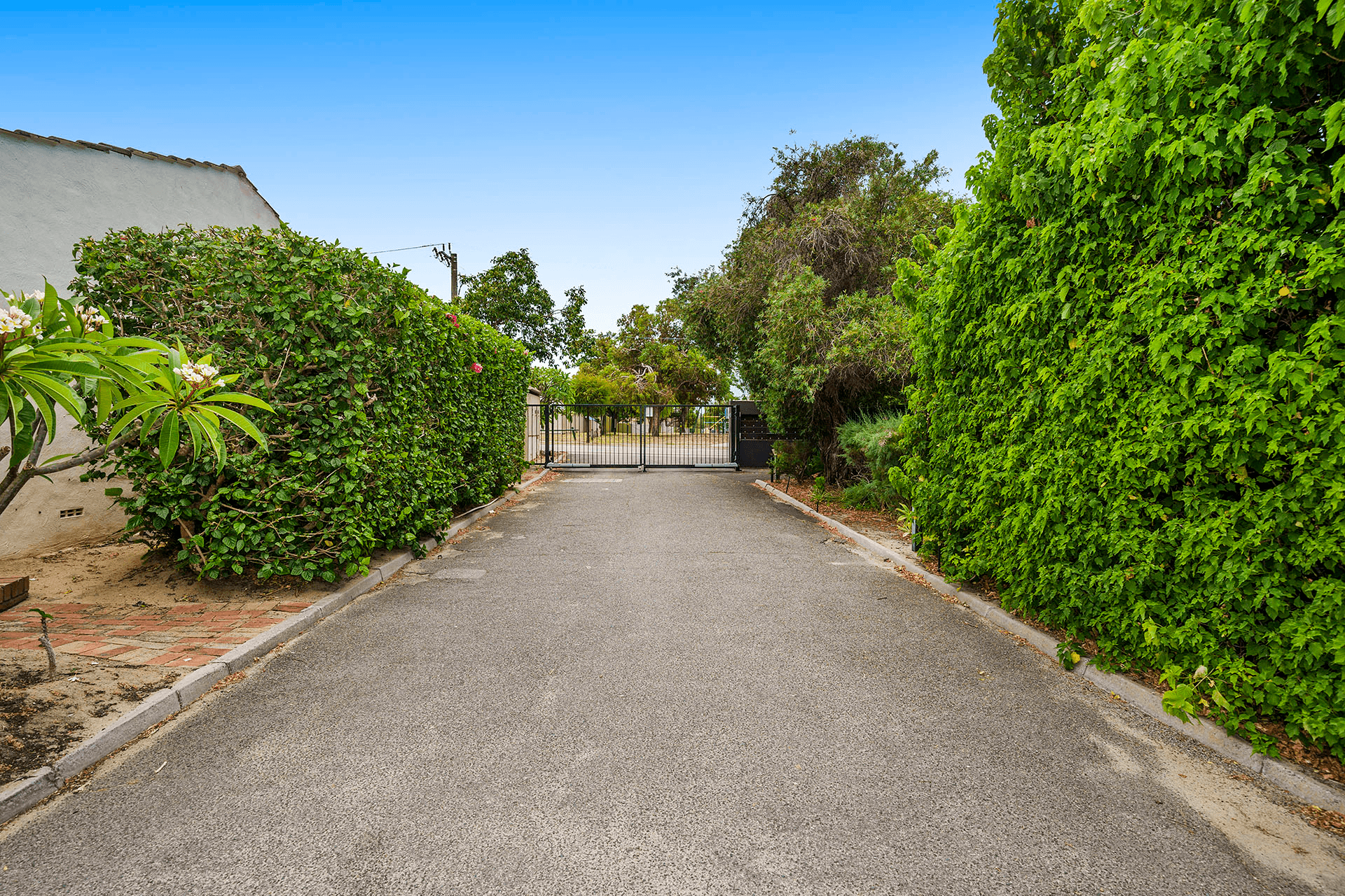 17/208 North Beach Drive, TUART HILL, WA 6060