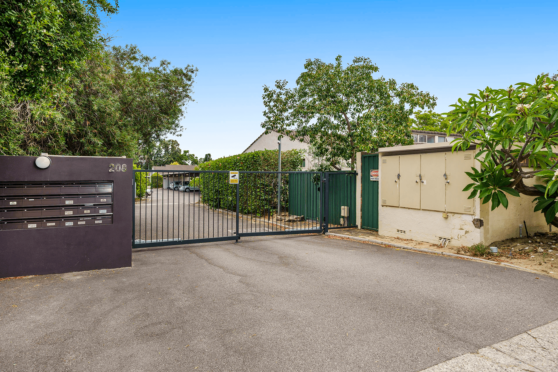 17/208 North Beach Drive, TUART HILL, WA 6060