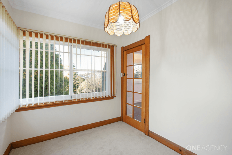 42 Gascoyne Street, Kings Meadows, TAS 7249