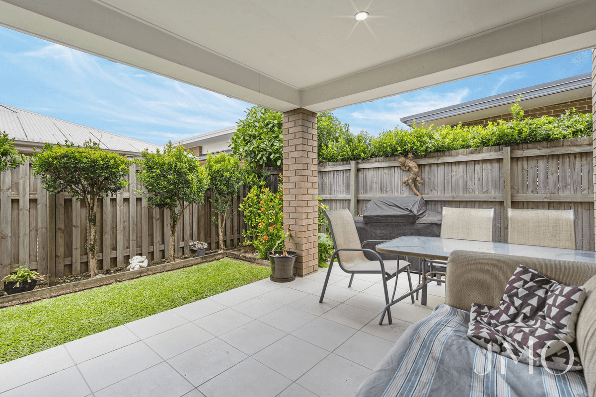 18 Brookside Circuit, Ormeau, QLD 4208