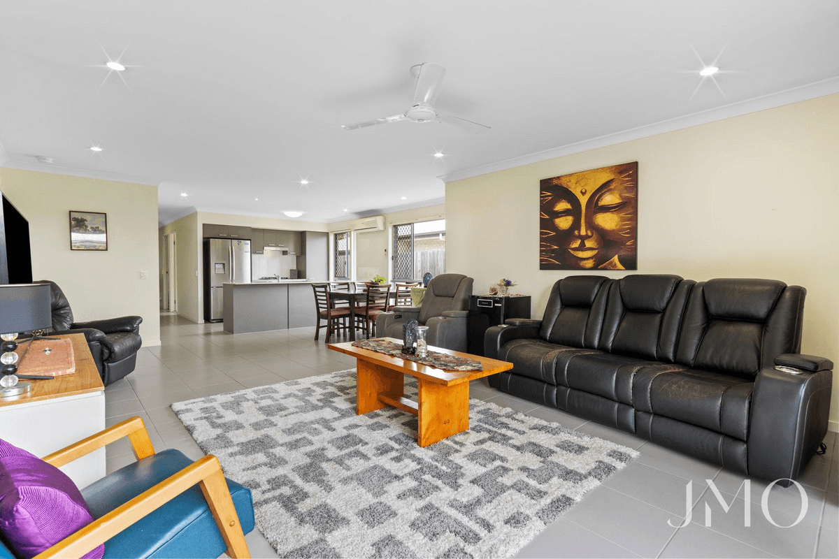 18 Brookside Circuit, Ormeau, QLD 4208