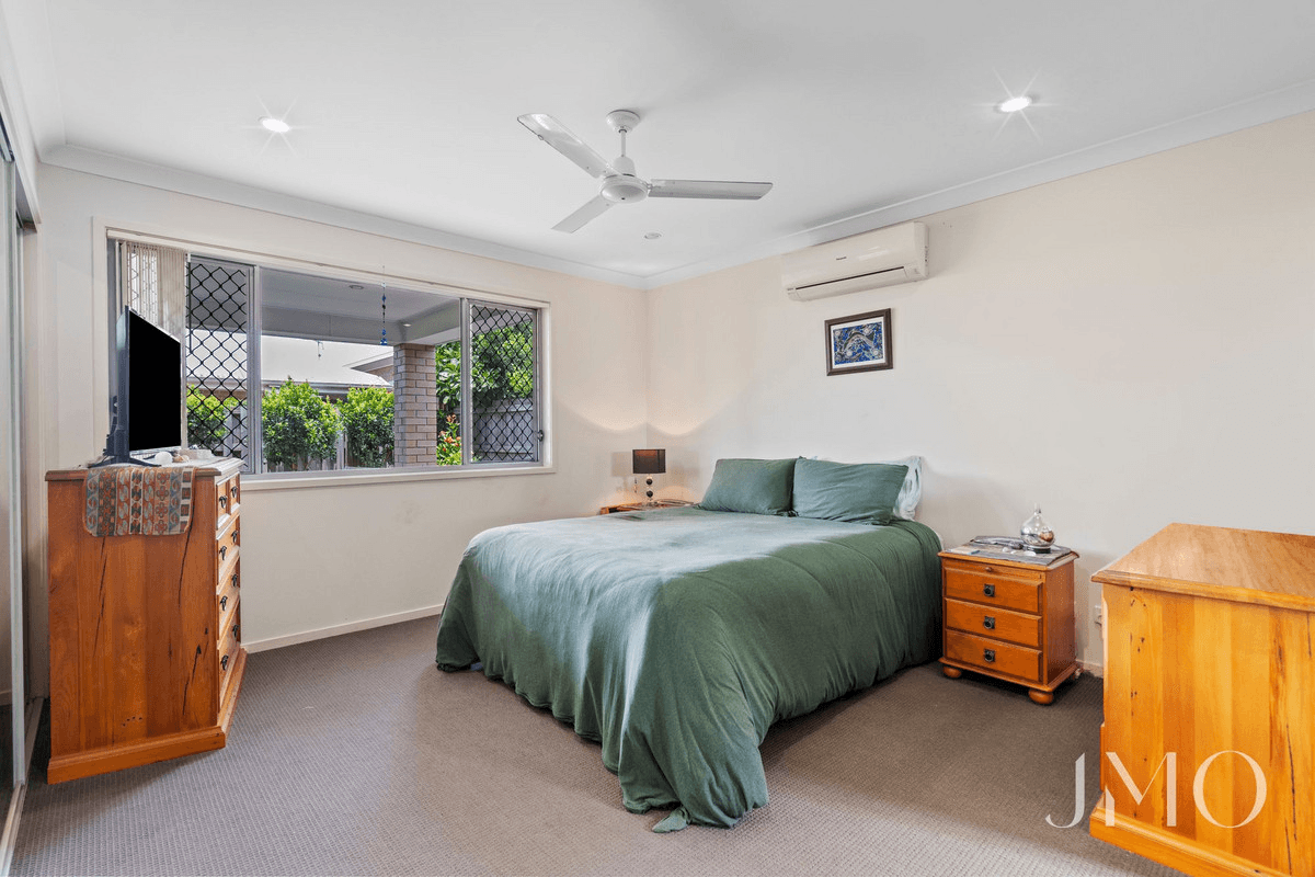 18 Brookside Circuit, Ormeau, QLD 4208