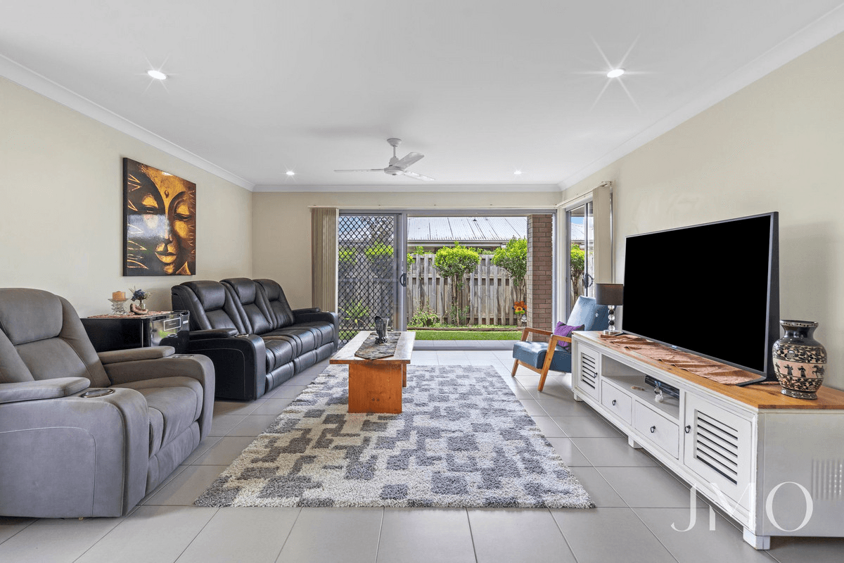 18 Brookside Circuit, Ormeau, QLD 4208