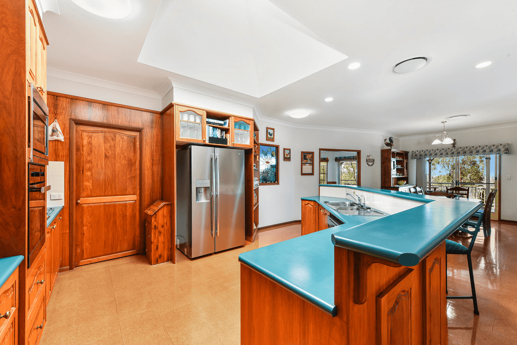 216 Blanchview Road, WITHCOTT, QLD 4352