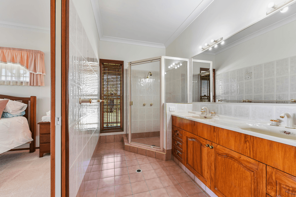 216 Blanchview Road, WITHCOTT, QLD 4352