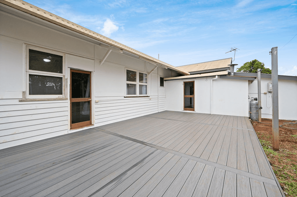 17 High Street, ATHERTON, QLD 4883