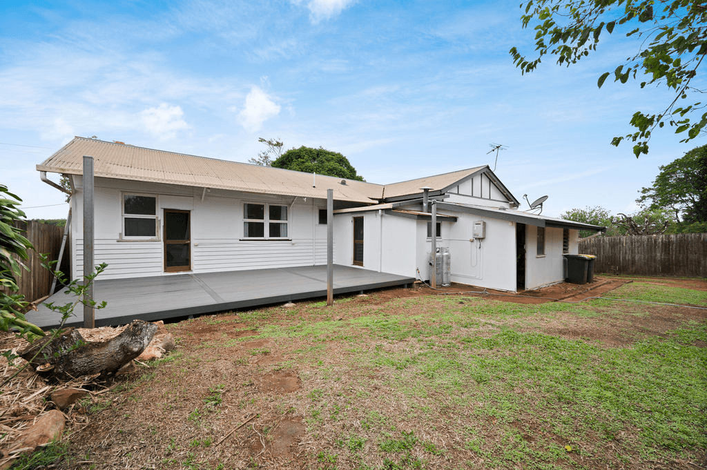 17 High Street, ATHERTON, QLD 4883