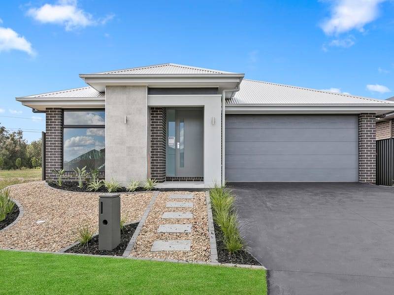 52 Diamond Drive, YARRABILBA, QLD 4207