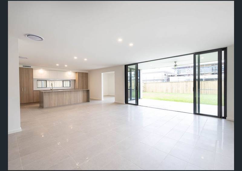 52 Diamond Drive, YARRABILBA, QLD 4207