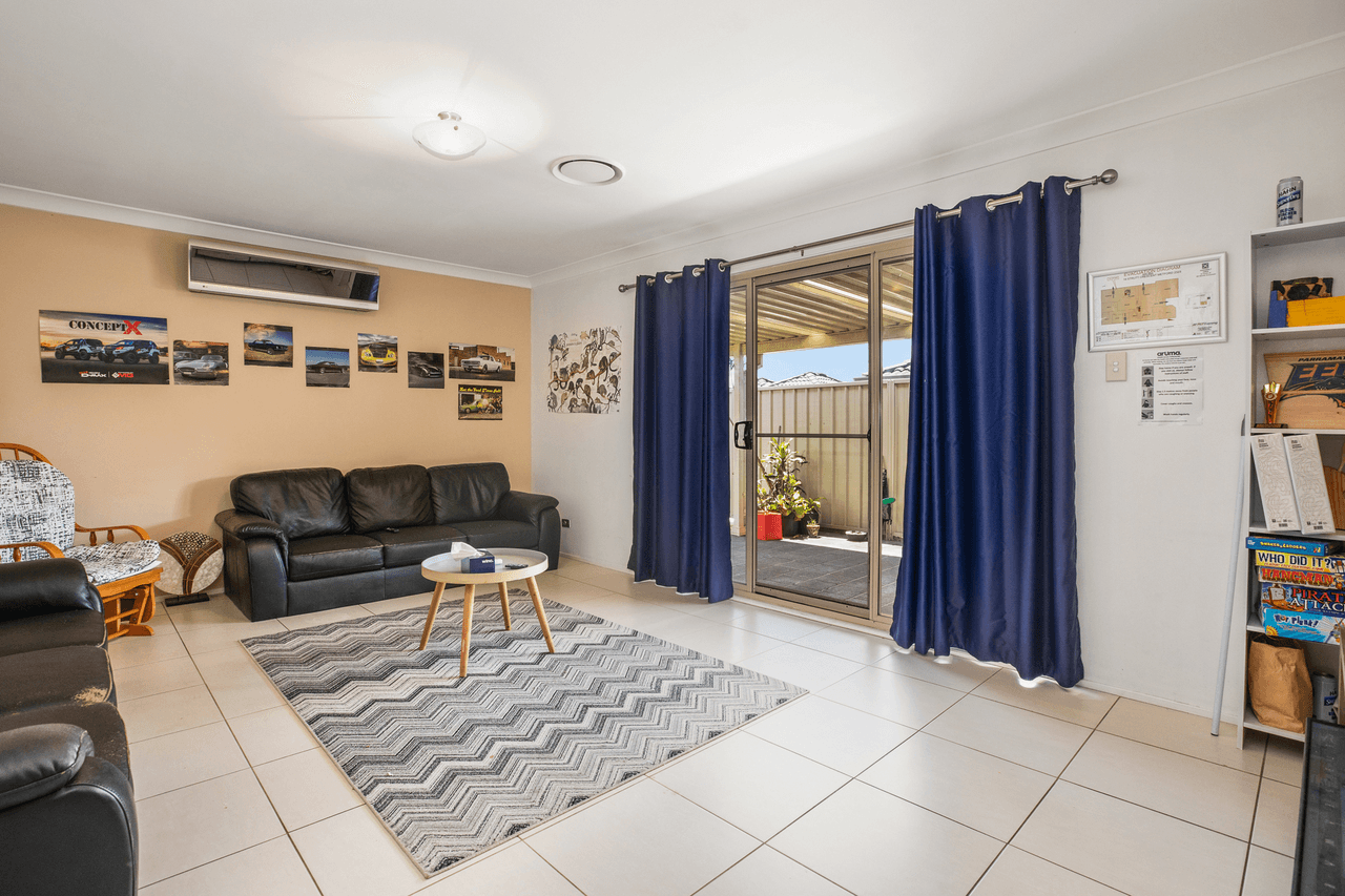 18 Strutt Crescent, METFORD, NSW 2323