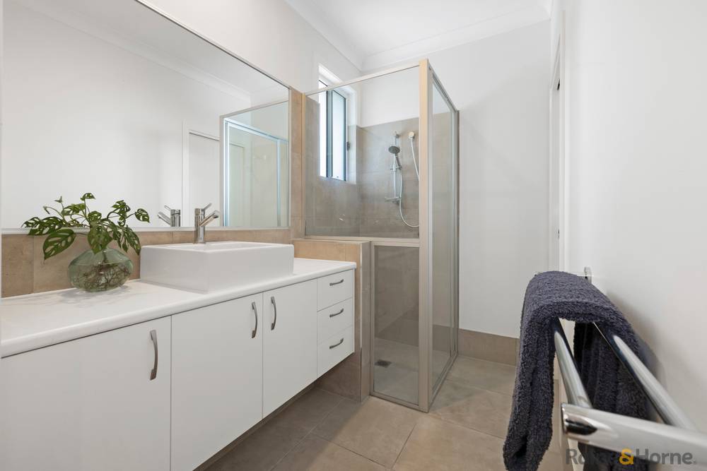 35 Lomandra Avenue, POTTSVILLE, NSW 2489