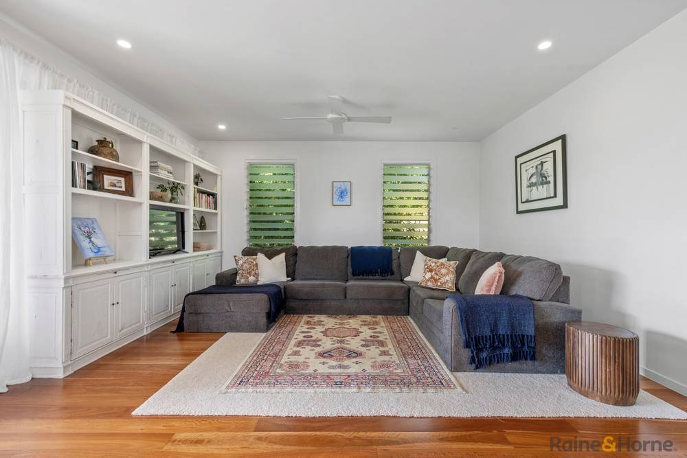 35 Lomandra Avenue, POTTSVILLE, NSW 2489