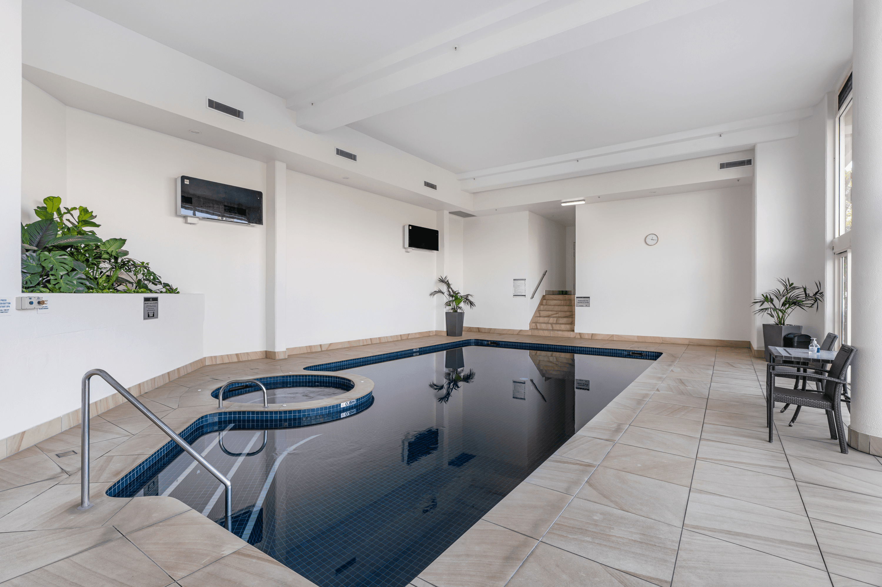 242/1 Serisier Avenue, MAIN BEACH, QLD 4217