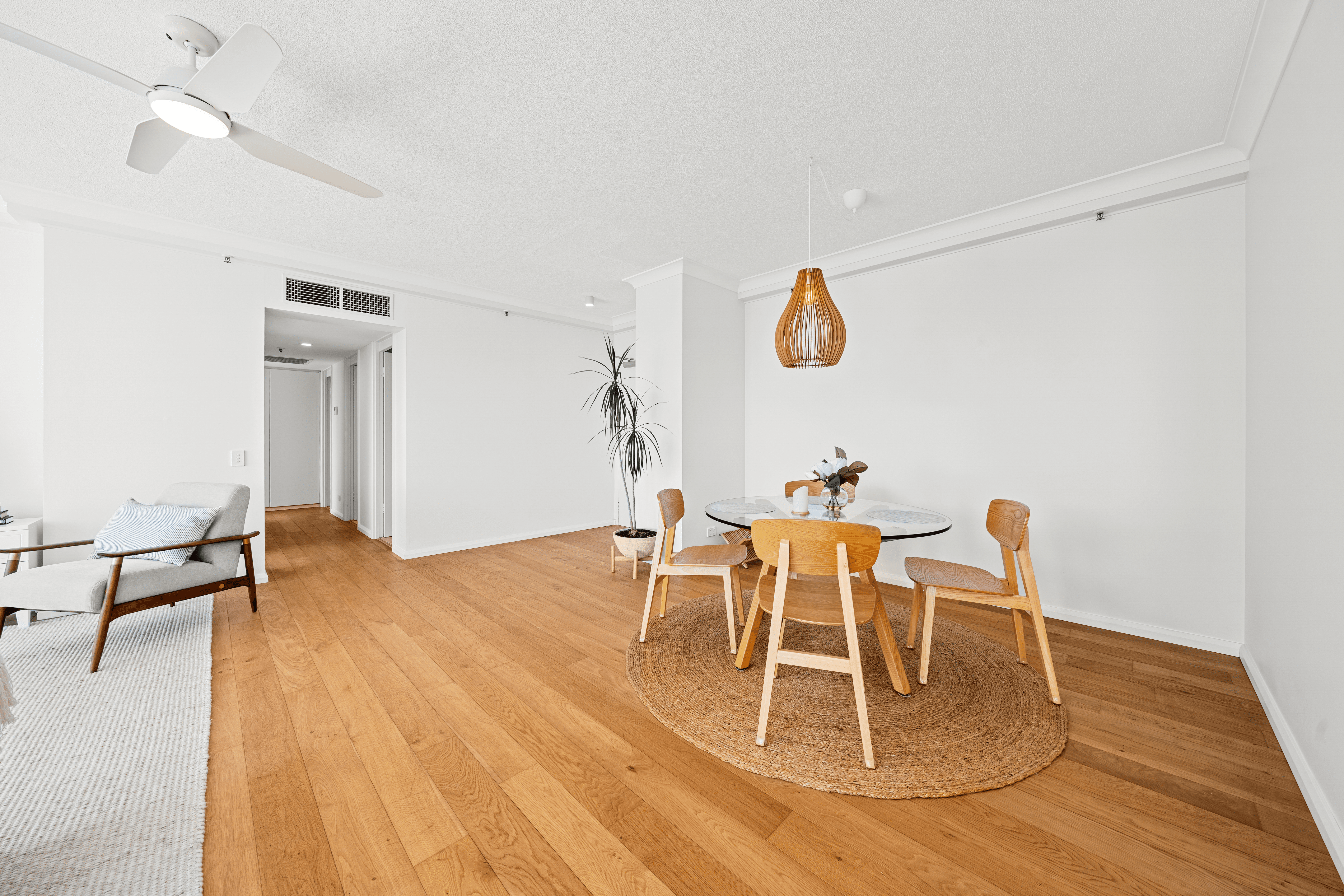242/1 Serisier Avenue, MAIN BEACH, QLD 4217