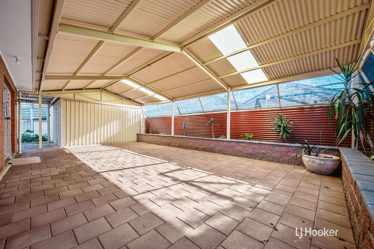 1 Lucy Drive, MUNNO PARA WEST, SA 5115