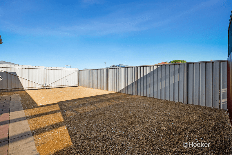 1 Lucy Drive, MUNNO PARA WEST, SA 5115