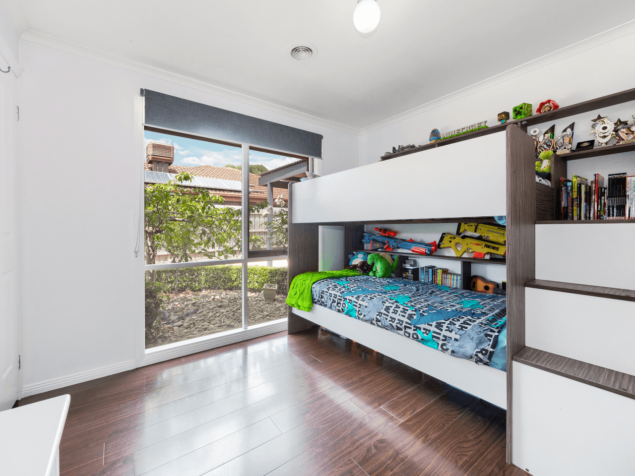 11 Caroline Crescent, CRANBOURNE WEST, VIC 3977