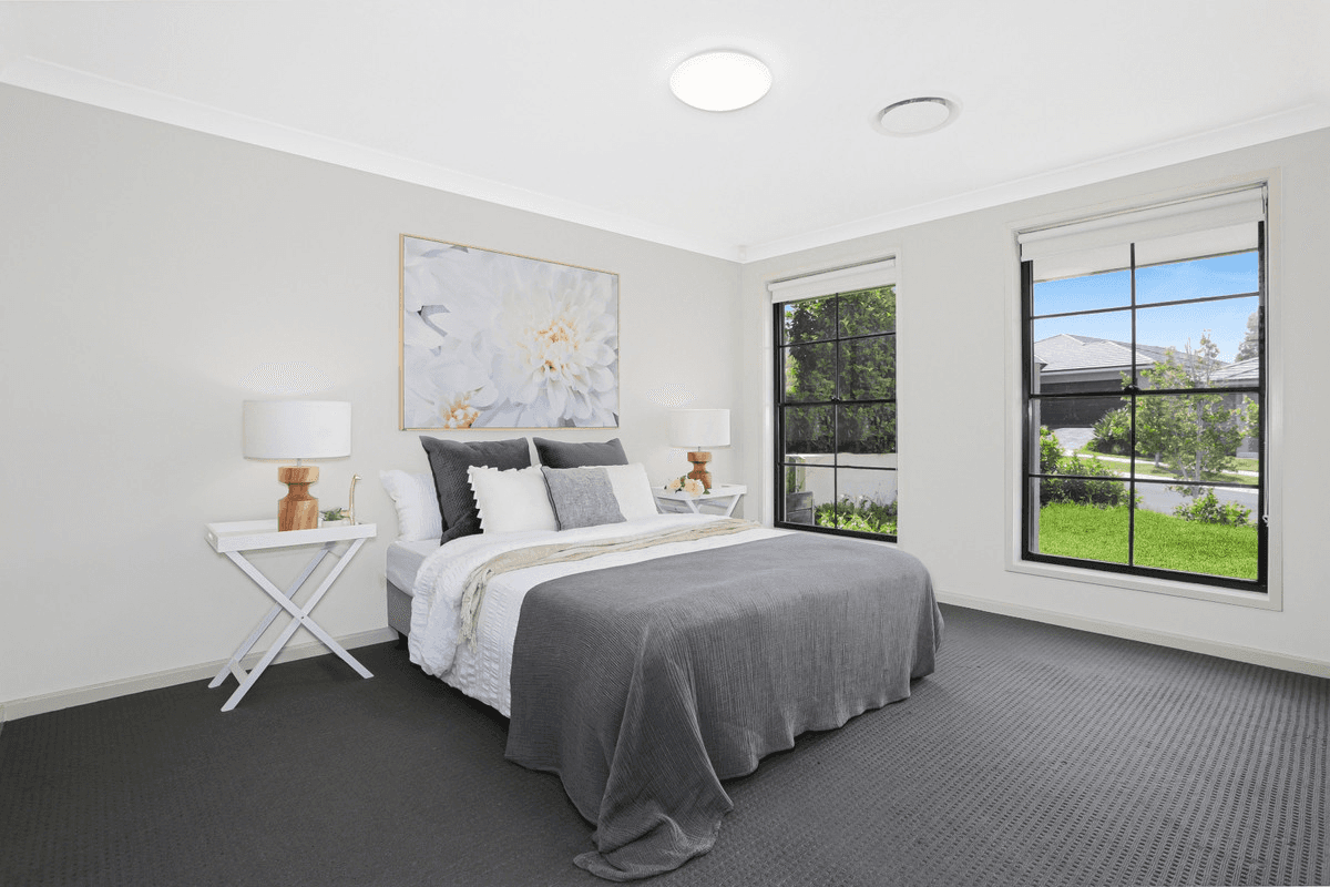 15 Kinloch Street, Gledswood Hills, NSW 2557