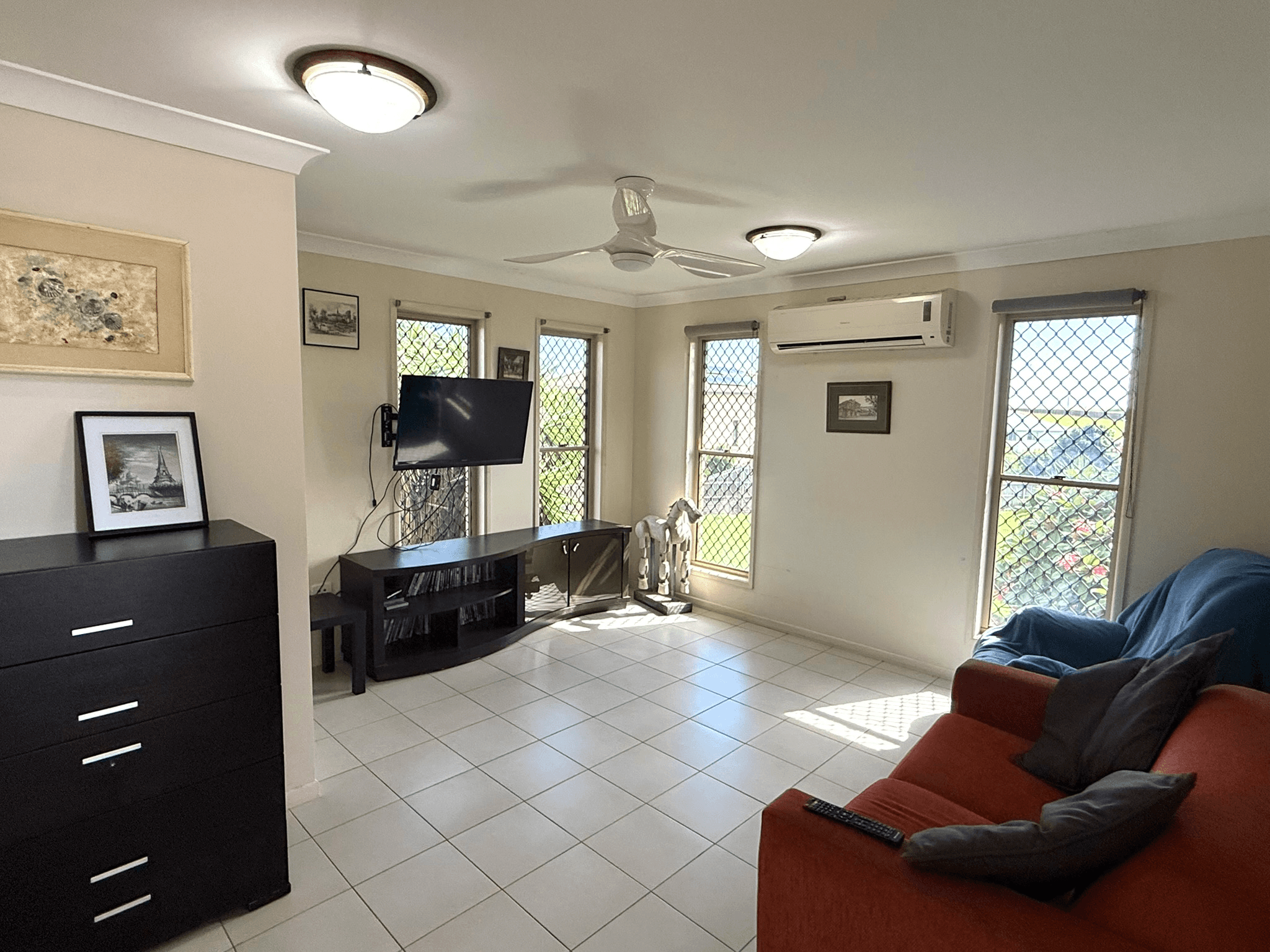 7 Dolphin Court, ELLIOTT HEADS, QLD 4670