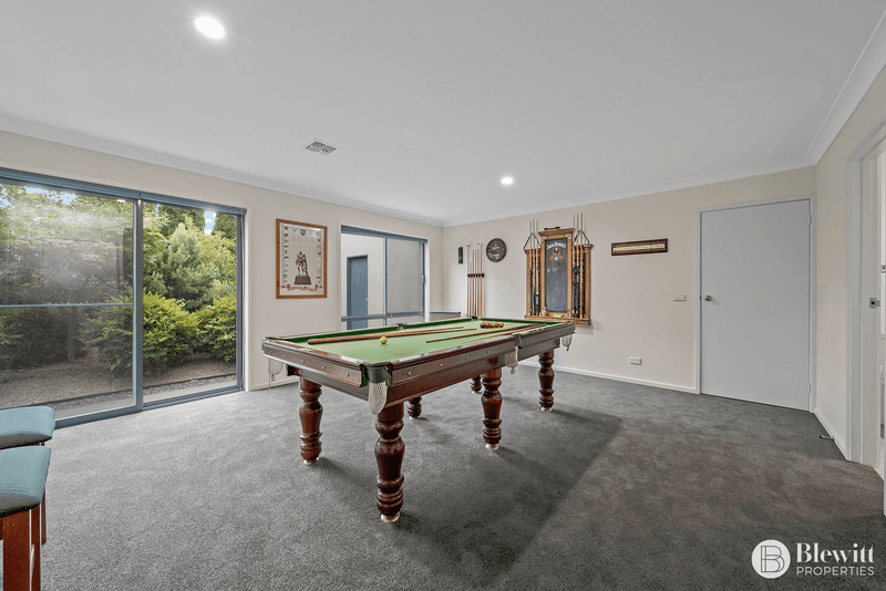 29 Nicholii Loop, Jerrabomberra, NSW 2619