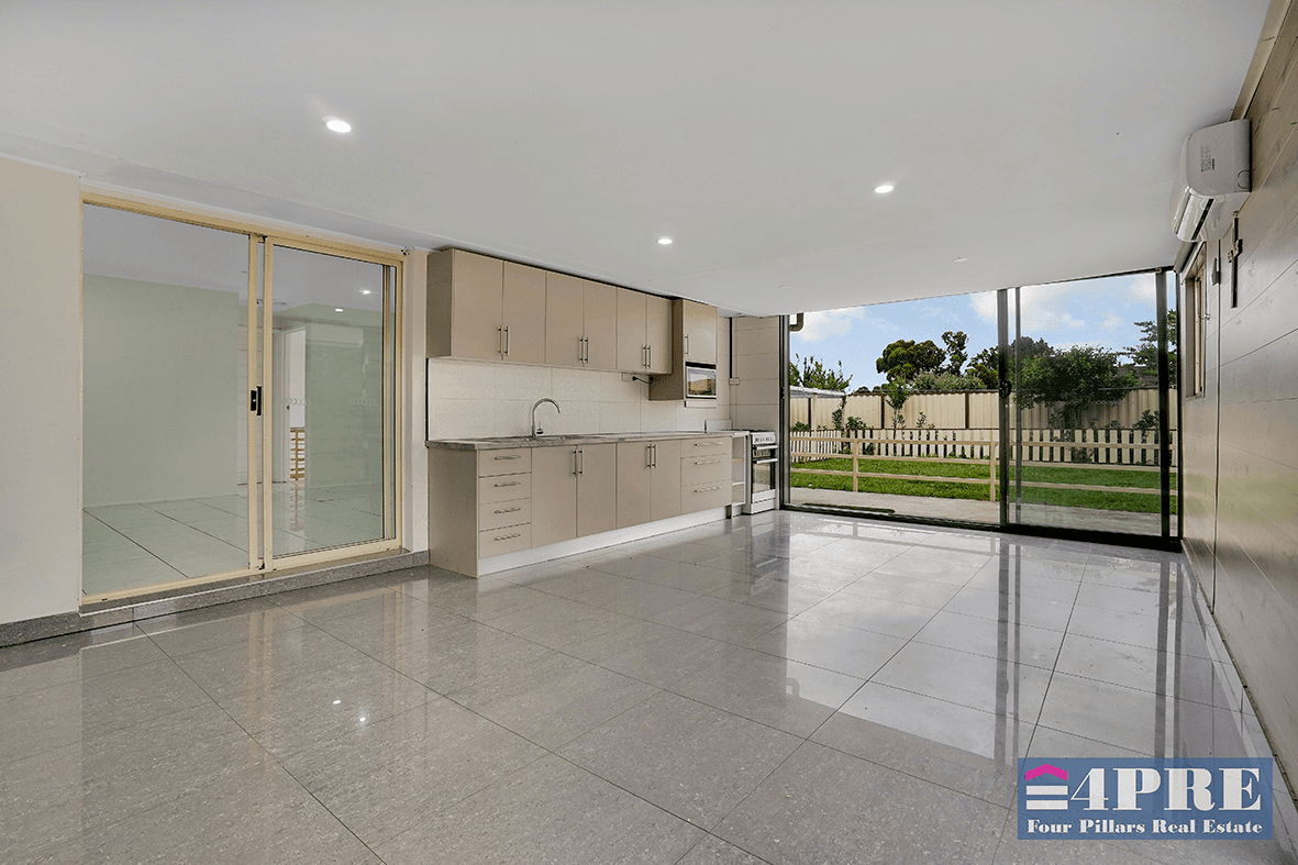 8 Wintle Close, ROXBURGH PARK, VIC 3064
