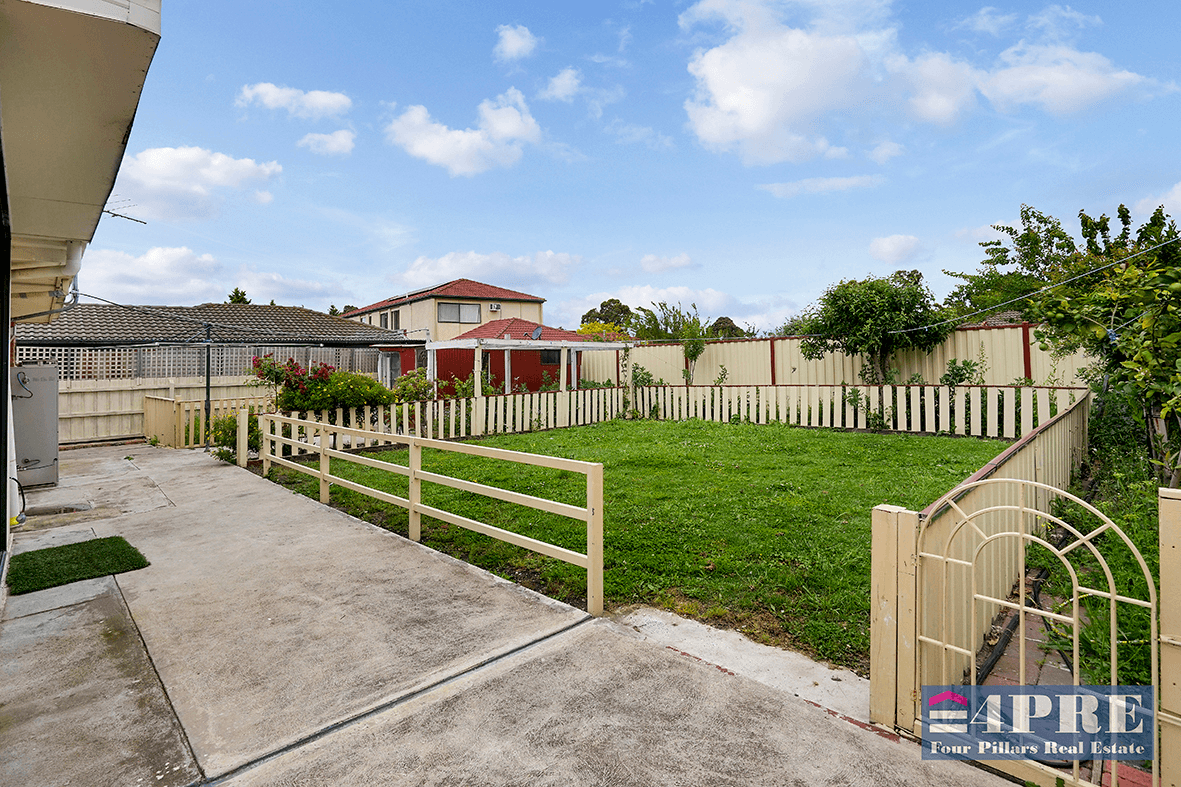 8 Wintle Close, ROXBURGH PARK, VIC 3064