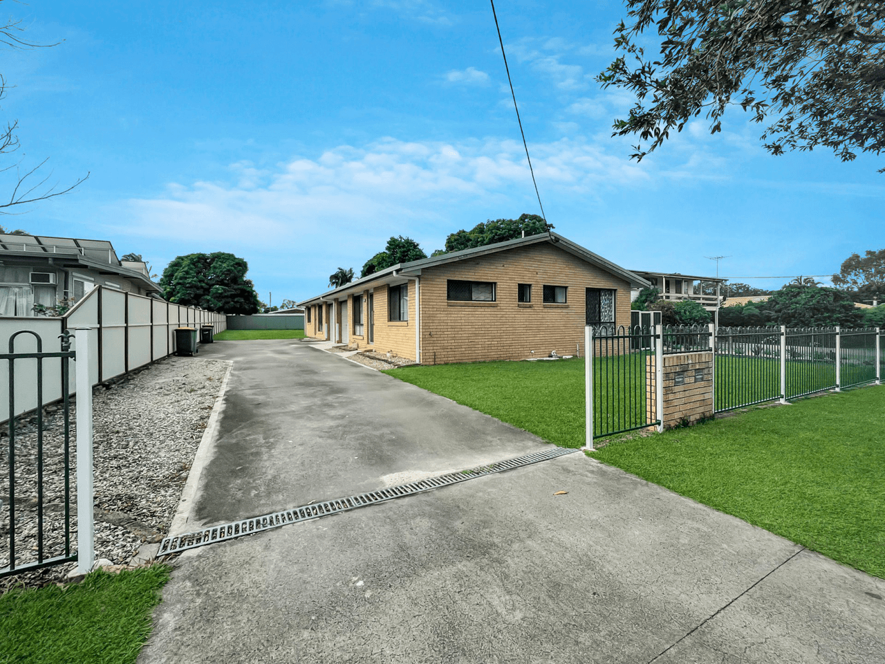 2/44 Glenwood Drive, MORAYFIELD, QLD 4506