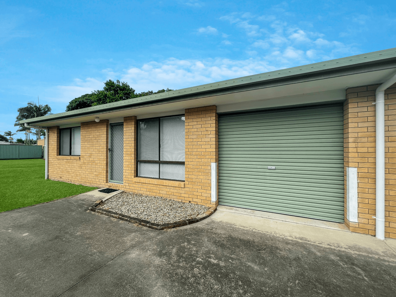 2/44 Glenwood Drive, MORAYFIELD, QLD 4506