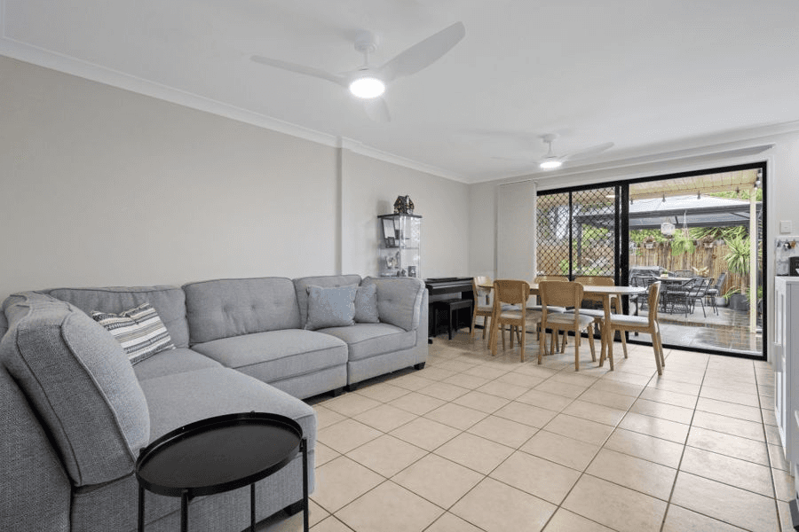 9/9 Rata Place, NERANG, QLD 4211