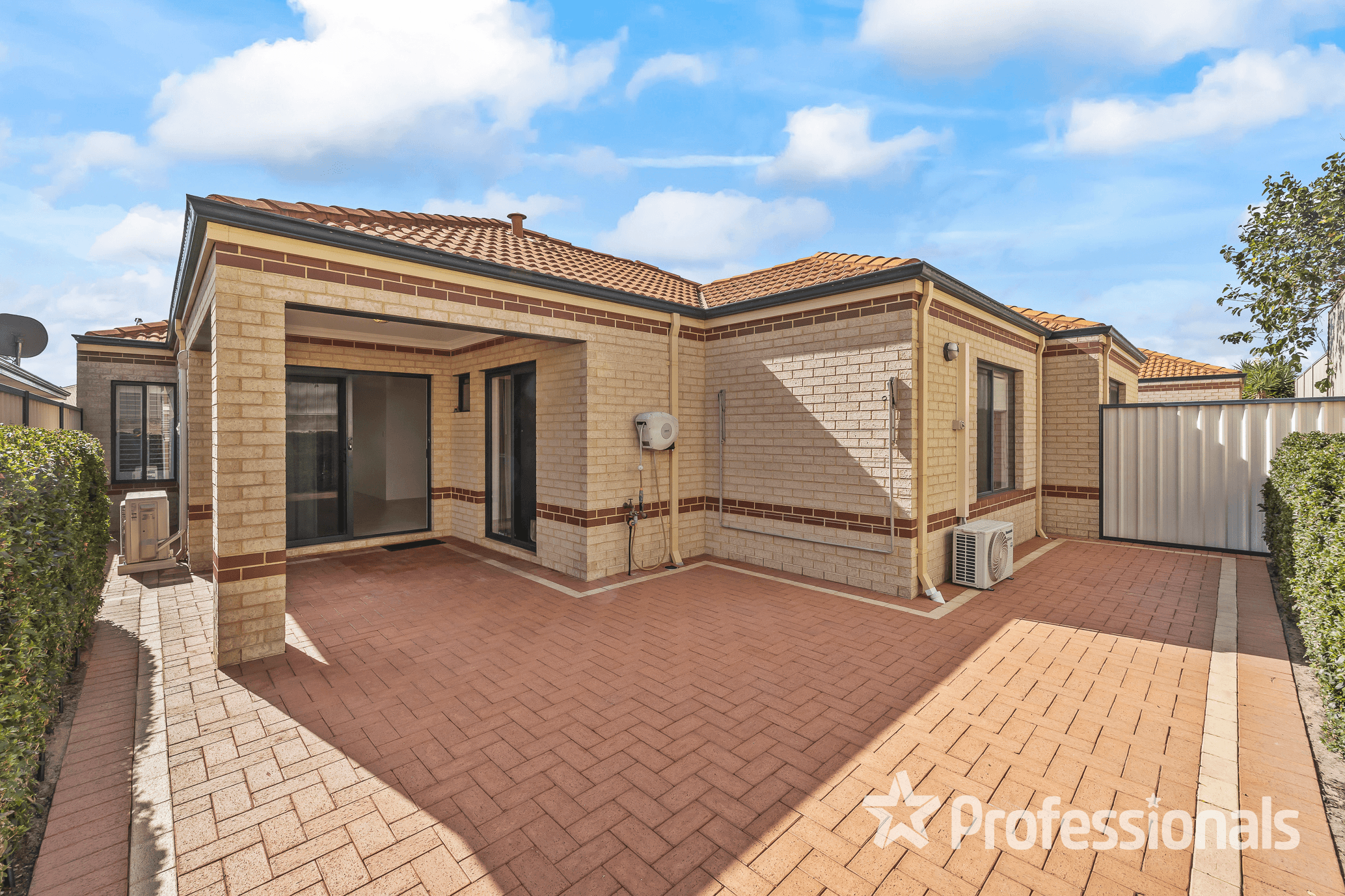 1/82 Rangeview Rd, LANDSDALE, WA 6065