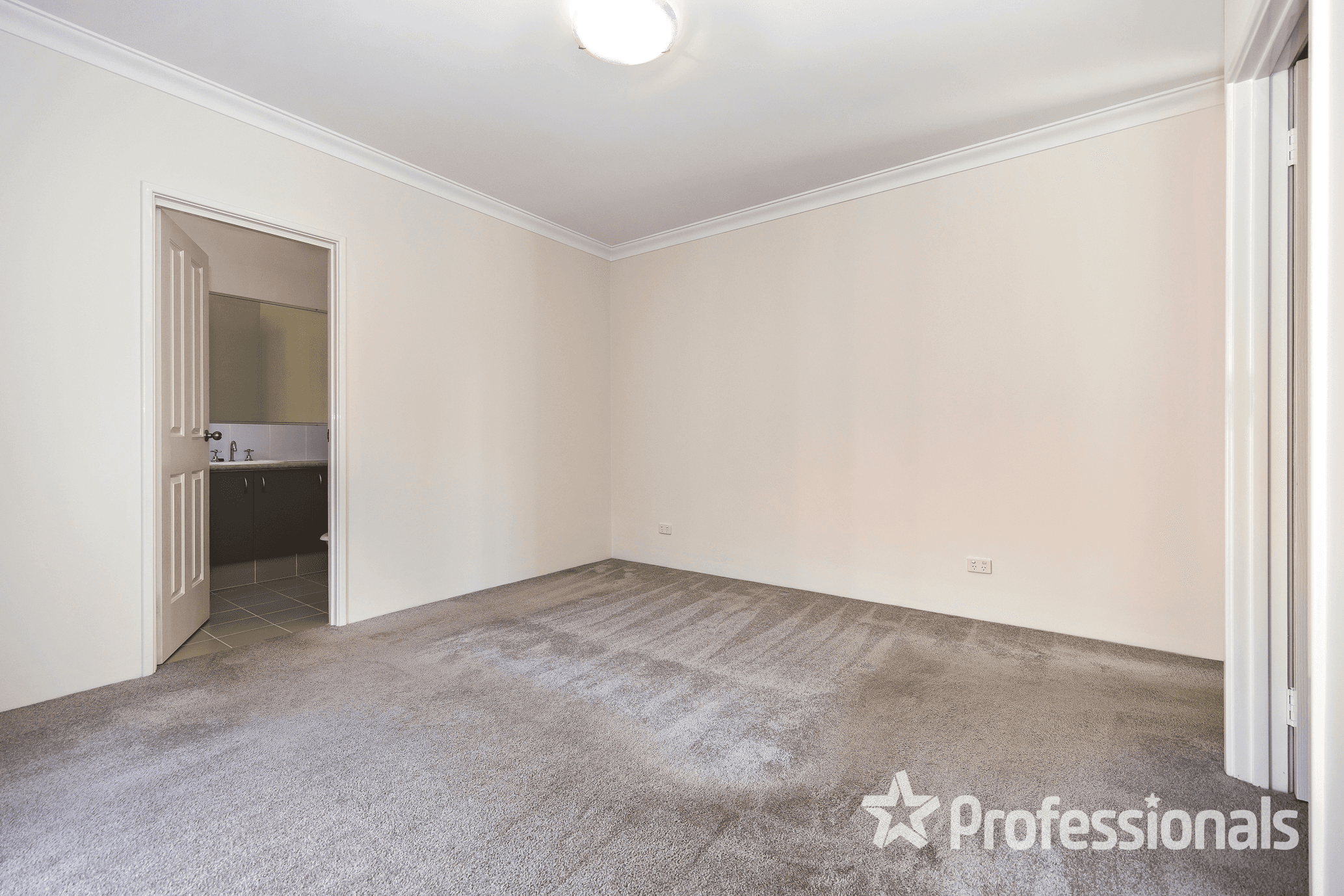 1/82 Rangeview Rd, LANDSDALE, WA 6065