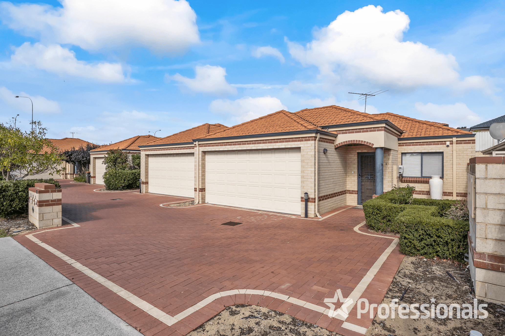 1/82 Rangeview Rd, LANDSDALE, WA 6065