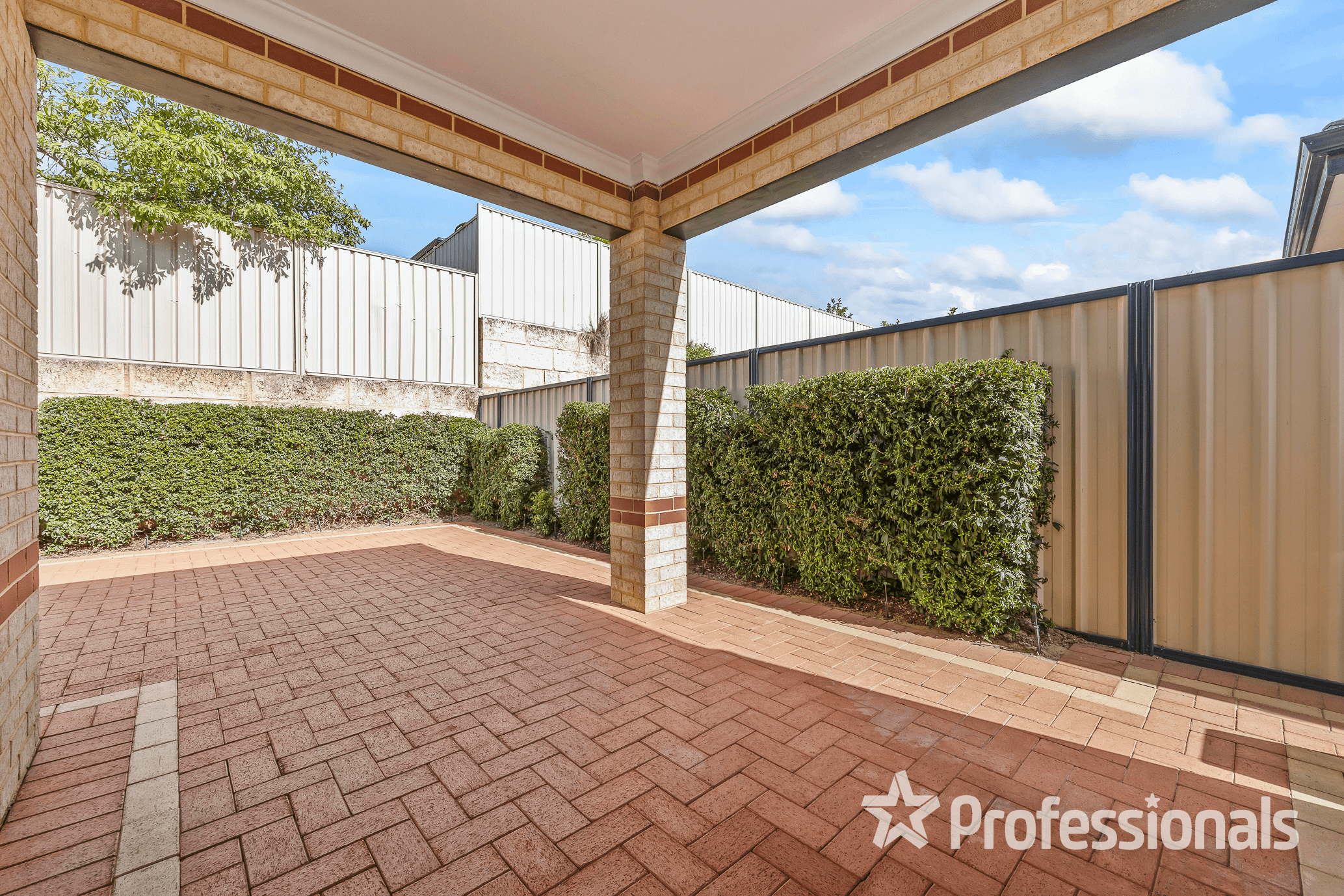 1/82 Rangeview Rd, LANDSDALE, WA 6065