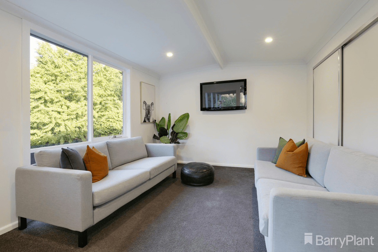 11 Steane Street, COCKATOO, VIC 3781