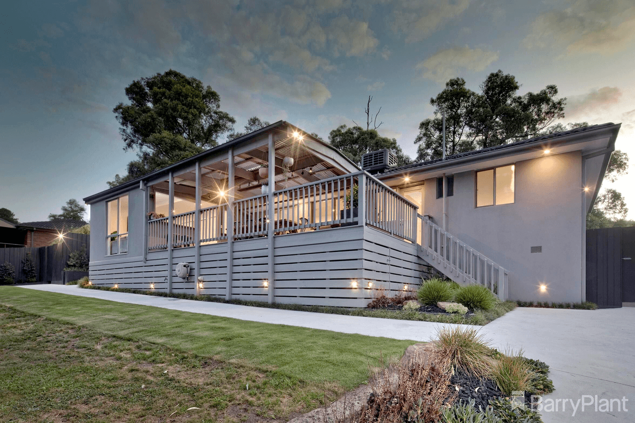 11 Steane Street, COCKATOO, VIC 3781